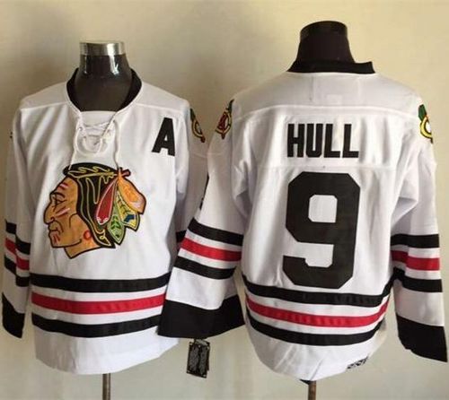 Blackhawks #9 Bobby Hull White CCM Throwback Stitched NHL Jersey - Click Image to Close